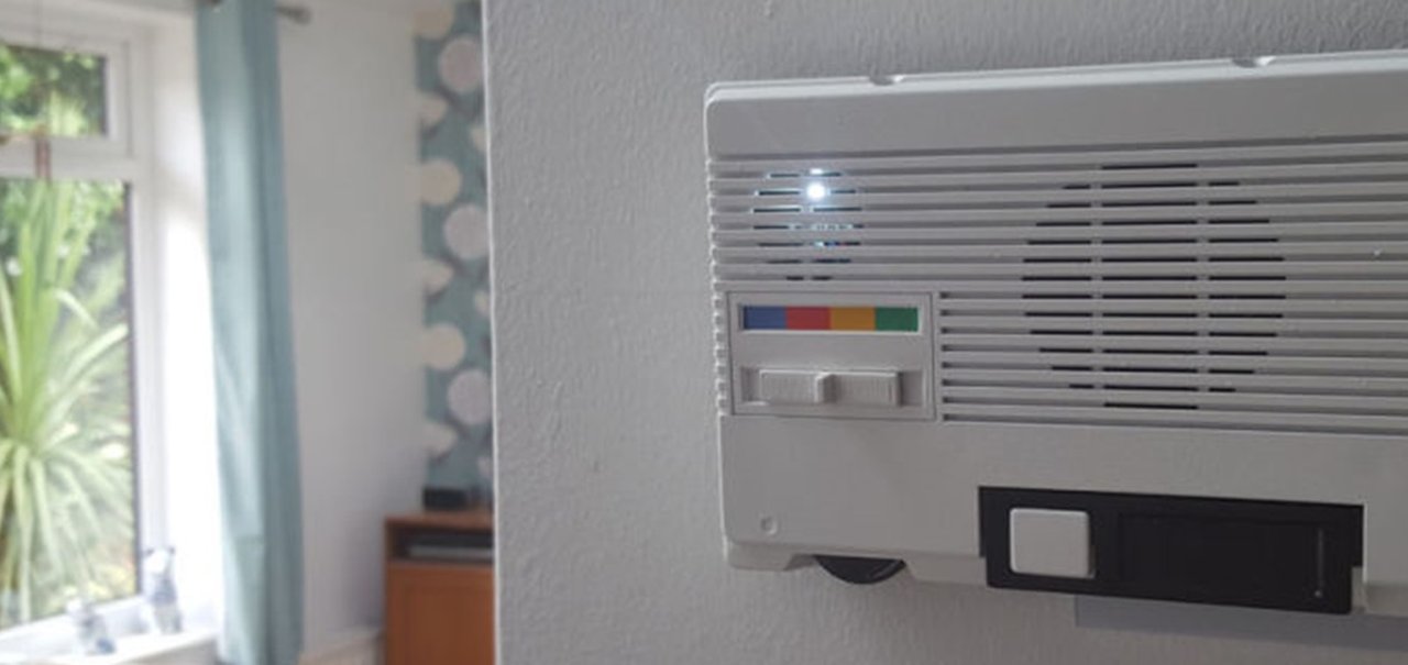 Hacker junta 'intercom' antigo com Raspberry Pi e cria um Google Home