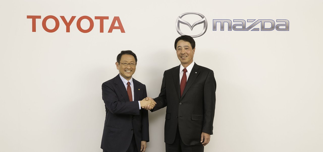 Toyota junta forças com a Mazda para produzir carros elétricos e conectados