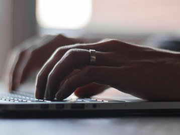 Apenas usuários identificados poderão comentar em sites na China
