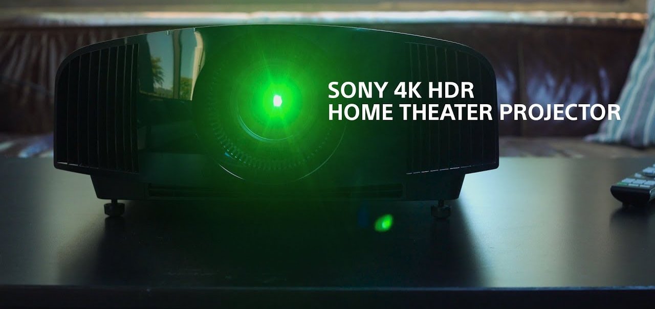 Projetor 4K da Sony sai por US$ 5 mil; modelo a laser chega a US$ 25 mil