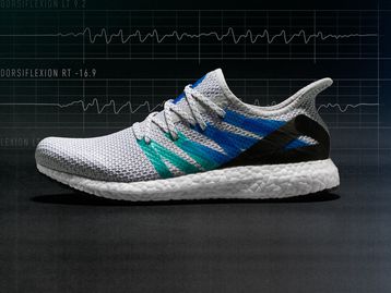 Braço robótico da Adidas já produz seus primeiros pares de tênis