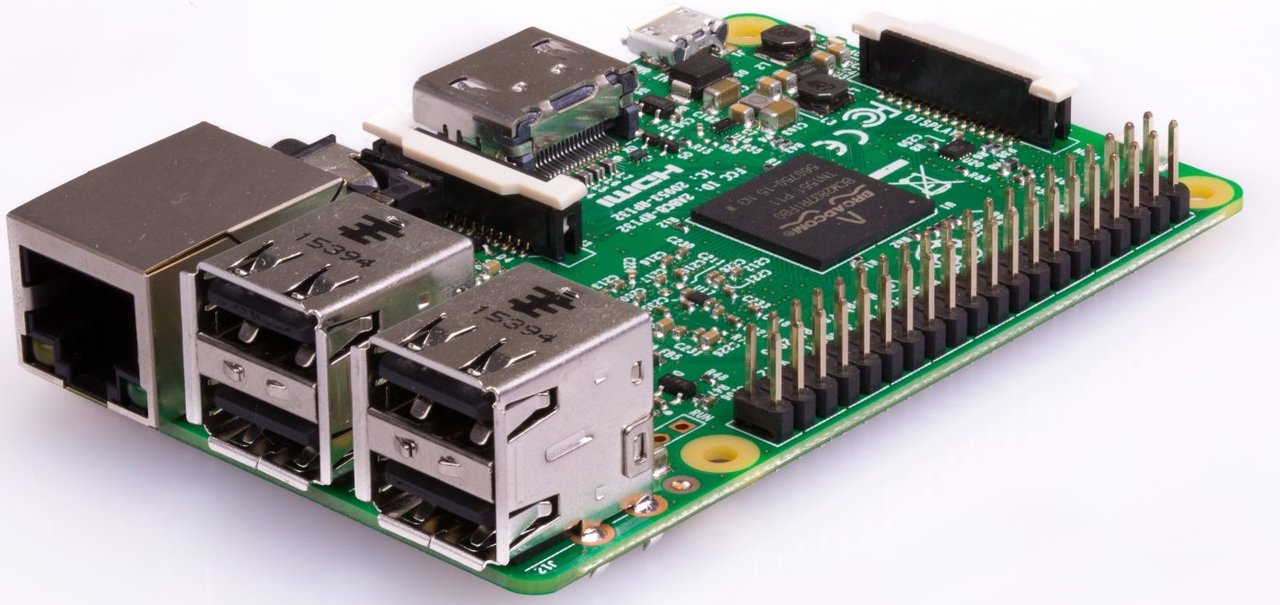 Desenvolveres reúnem 750 Raspberry Pi para formar um supercomputador