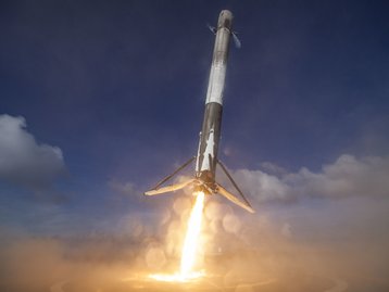 Lançamento misterioso de nave secreta pela SpaceX é cancelado de novo
