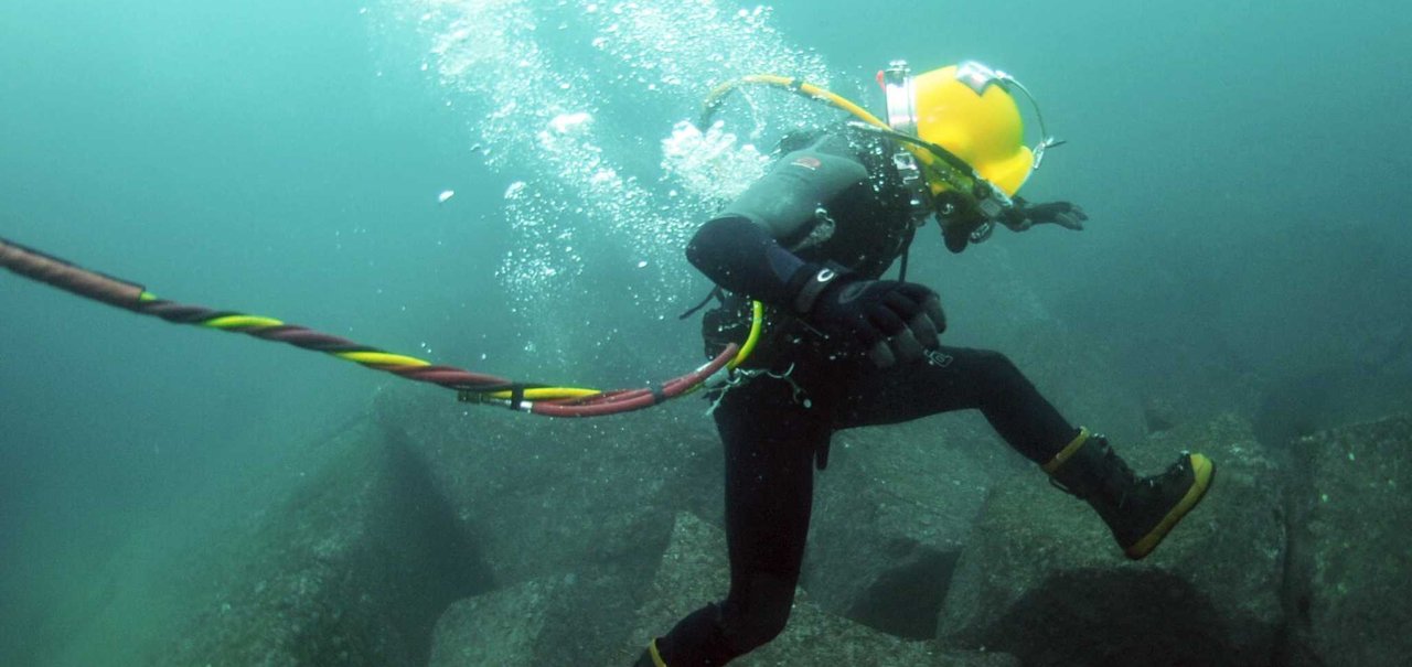 Contra vontade, Google vai construir novos cabos submarinos de fibra óptica