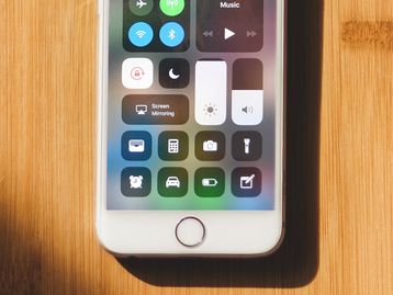 iOS 11 já está presente em 65% dos smartphones e tablets da Apple
