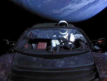 Onde o Tesla Roadster está no espaço? Este site te ajuda a saber