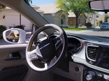 Andar em um carro autônomo é mais curioso do que você imagina [vídeo]