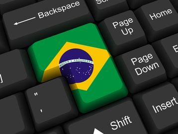 Mais da metade dos brasileiros passa 6 horas por dia na internet, diz ESET