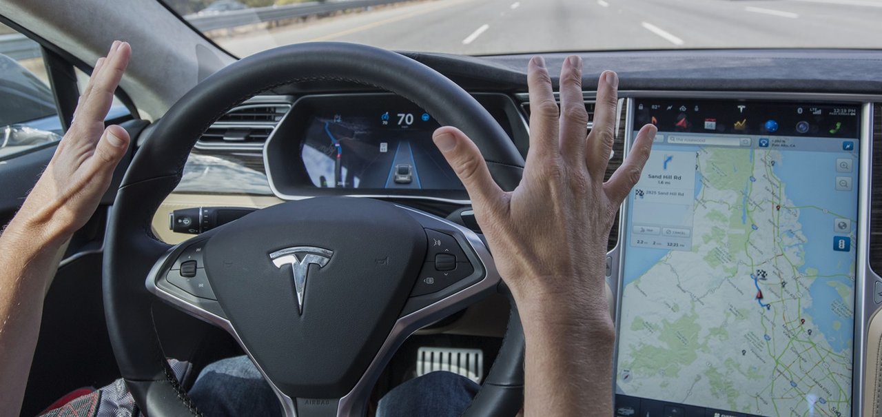 Tesla vai reembolsar donos de carros com Autopilot 2.0 por conta de atrasos