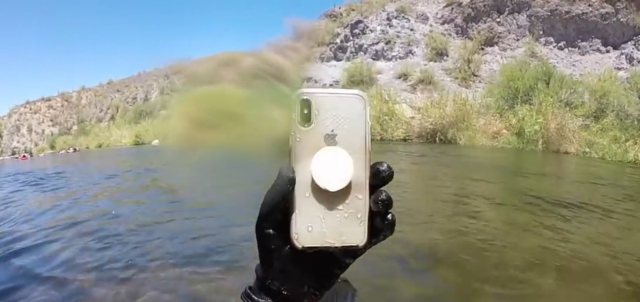 iPhone X é encontrado funcionando após passar 2 semanas submerso em rio