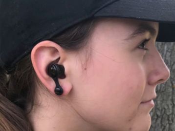 Estes fones sem fio viram brincos quando você não está ouvindo música