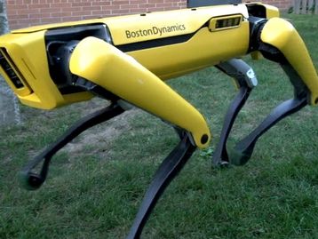 Boston Dynamics produzirá 1.000 robôs-cachorros anualmente a partir de 2019