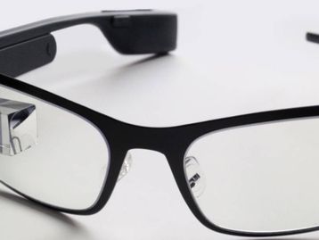 Ele voltou! Google Glass ganha app com IA focado no mercado corporativo
