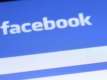 Facebook exclui rede pró-Bolsonaro por spam e criação de perfis falsos