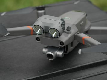 DJI lança versão corporativa profissional do Mavic 2; conheça as diferenças