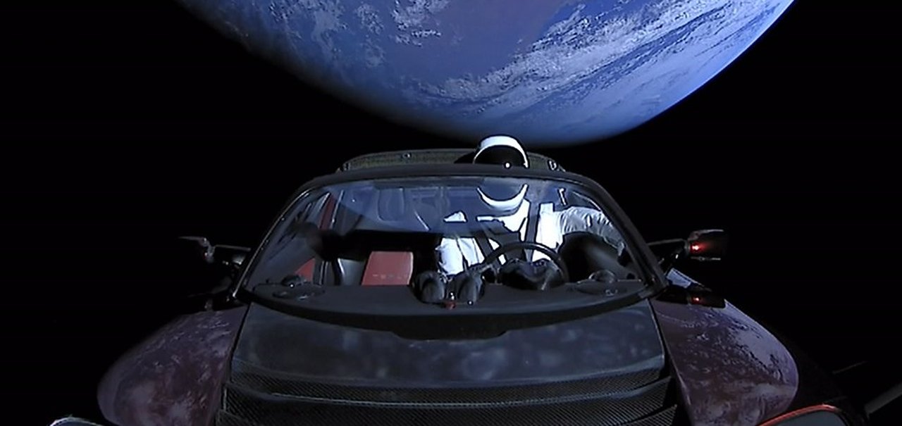 Starman e o Roadster de Elon Musk chegam ao seu ponto mais distante do Sol