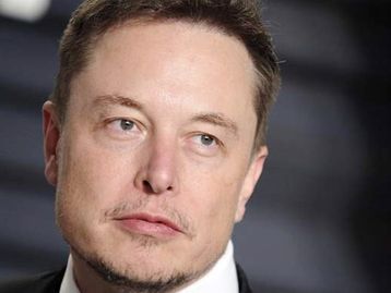 Agora é Elon Musk que também diz como salvar o Homem de Ferro no espaço