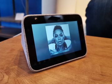 Lenovo mostra novos tablets 2 em 1 e despertador inteligente na CES 2019
