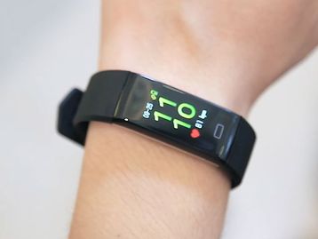 Smartband de tela colorida Alfawise B7 Pro volta a ficar em promoção