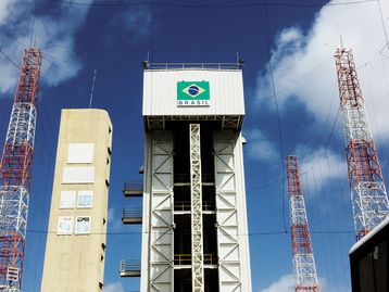 Após 19 anos, acordo sobre Base de Alcântara é selado entre Brasil e EUA