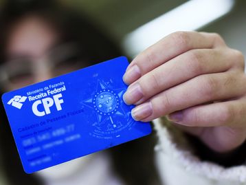 Anatel vai dificultar abertura de contas móveis pré-pagas com CPF