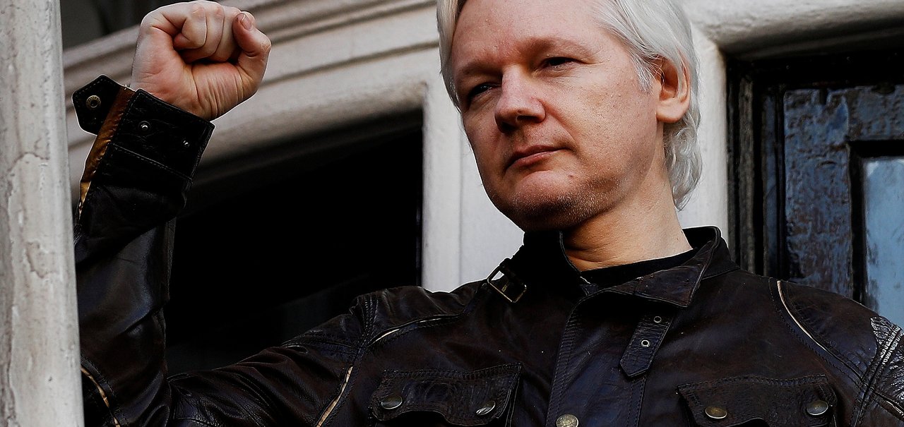 Doações em Bitcoin para Assange explodem após prisão