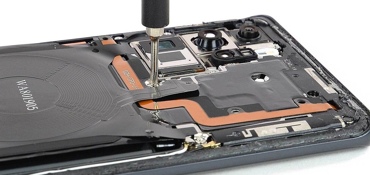 iFixIt desmonta o Huawei P30 Pro e mostra que repará-lo não é tão simples