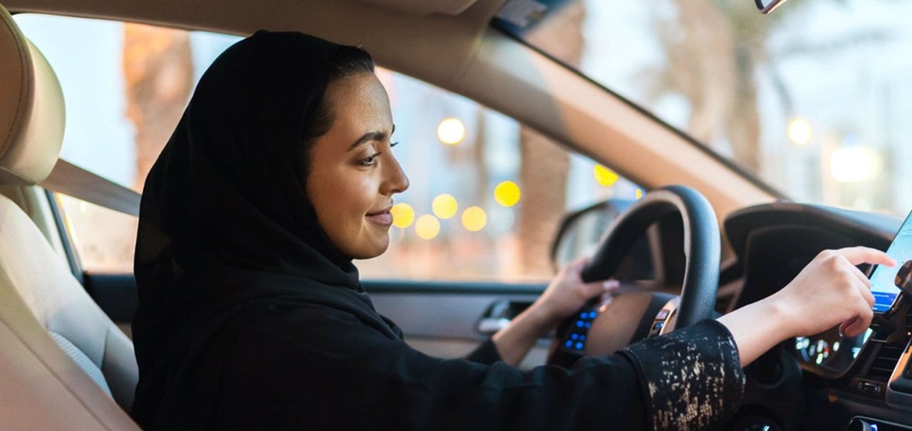 Uber: motoristas mulheres podem levar apenas passageiras na Arábia Saudita