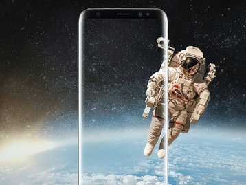 Galaxy S8 é usado junto a telescópio para fotografar Saturno alinhado à Lua