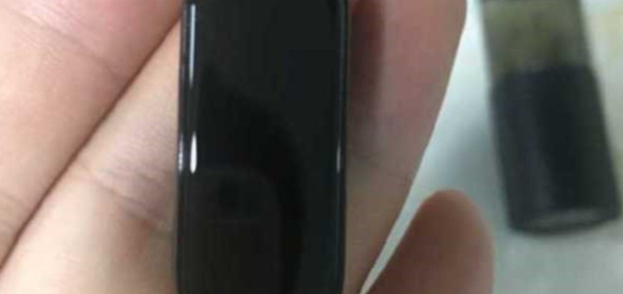 Xiaomi Mi Band 4 aparece em fotos reais confirmando tela colorida