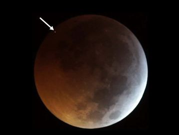 Luzes estão piscando na Lua e ninguém sabe o motivo… ainda