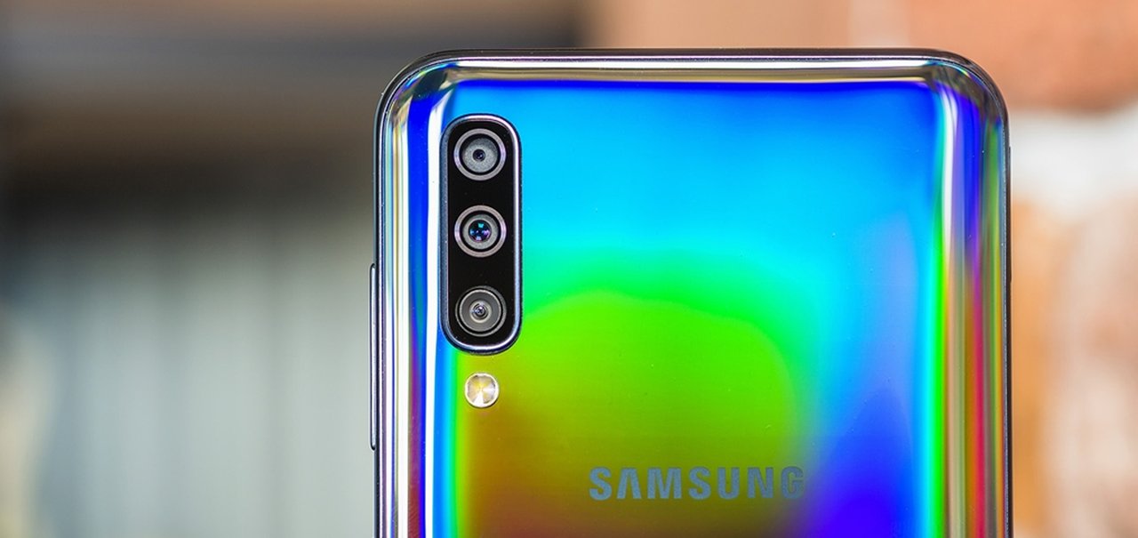 Samsung Galaxy A50 ganha câmera lenta e modo noturno em atualização