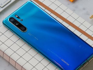 Huawei abre quiosques em SP e dá bônus de R$ 1 mil ou mais no P30