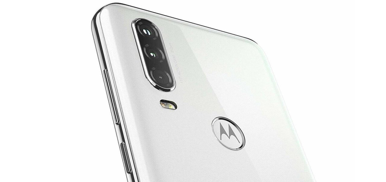 Motorola fará evento na sexta e pode lançar One Action ou Zoom no Brasil