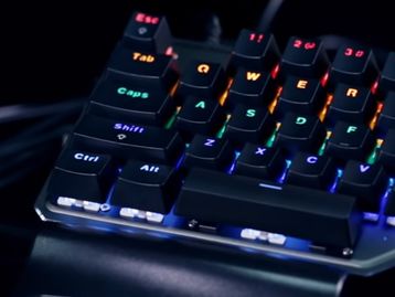 Este teclado mecânico de uma mão promete revolucionar seus jogos no PC