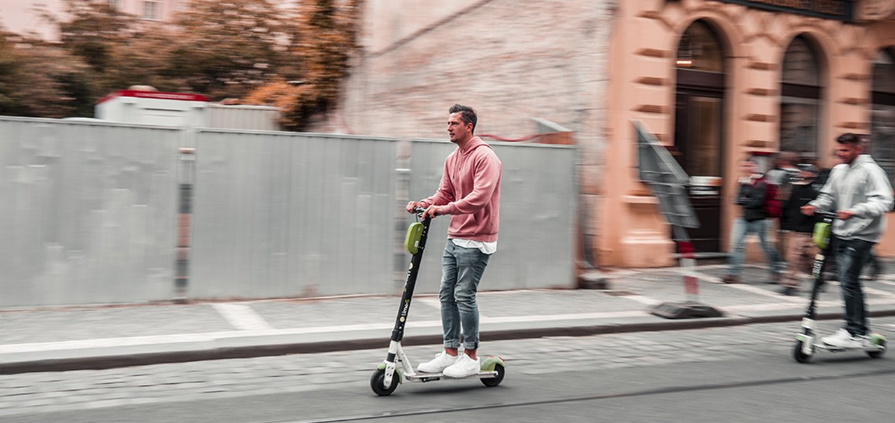Patinete elétrica pega fogo e causa incêndio em escritório da Dropbox