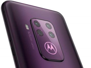 Motorola One Zoom vaza novamente: câmera quádrupla, 48 MP e zoom de 5x