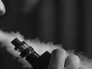 EUA investiga primeira morte supostamente causada por cigarro eletrônico