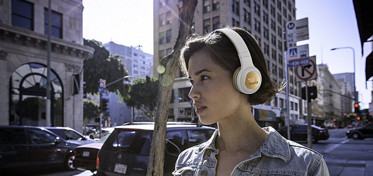 Fones JBL, com e sem fio, com 40% de desconto na Amazon