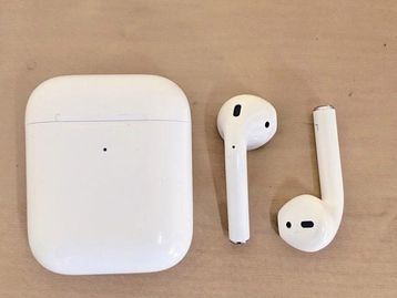Apple AirPods 3 pode ter cancelamento de ruído, indica iOS 13.2