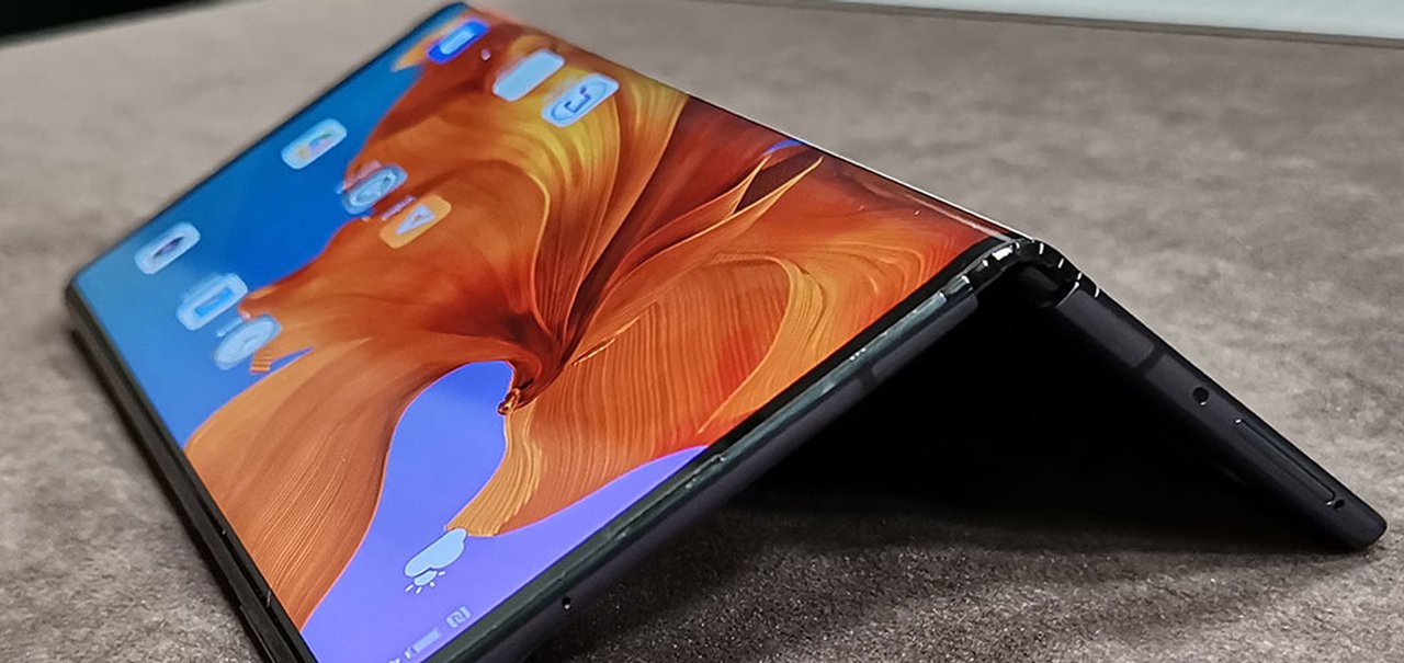 Huawei Mate X aparece em vídeo com botão dedicado para tela dobrável 