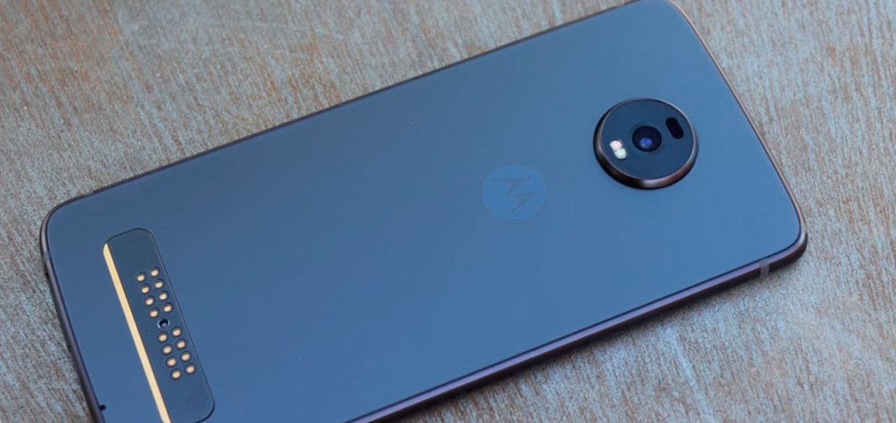 Android 10 pode chegar no Motorola One Zoom e Z4 em breve