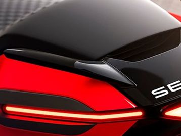 SEAT lançará moto 100% elétrica equivalente a uma 125cc na semana que vem
