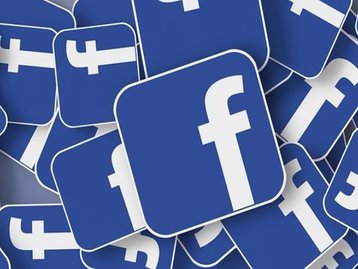 Bug ou espionagem? Facebook liga câmera do iPhone enquanto você navega