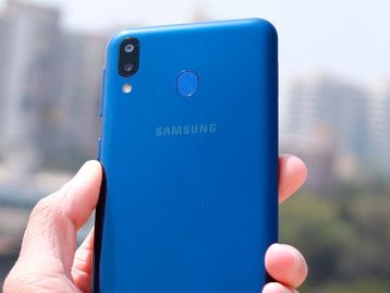 Samsung já testa Android 10 nos Galaxy M20 e M30