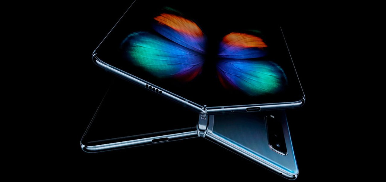 Conceito do Galaxy Fold 2 mostra buraco na tela para câmeras