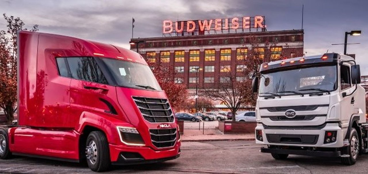 Budweiser faz primeira entrega de cerveja em caminhão elétrico