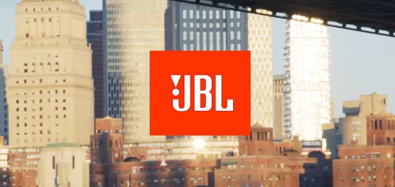 Bateria infinita? JBL quer lançar fones com painel solar