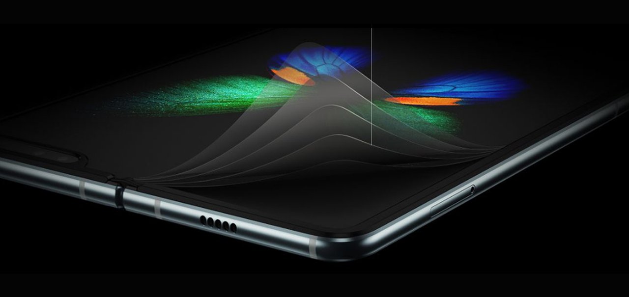 ‘Samsung Galaxy Fold 2’ pode ter tela de vidro flexível ultrafino