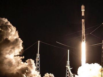 SpaceX põe mais 60 satélites em órbita e preocupa astrônomos